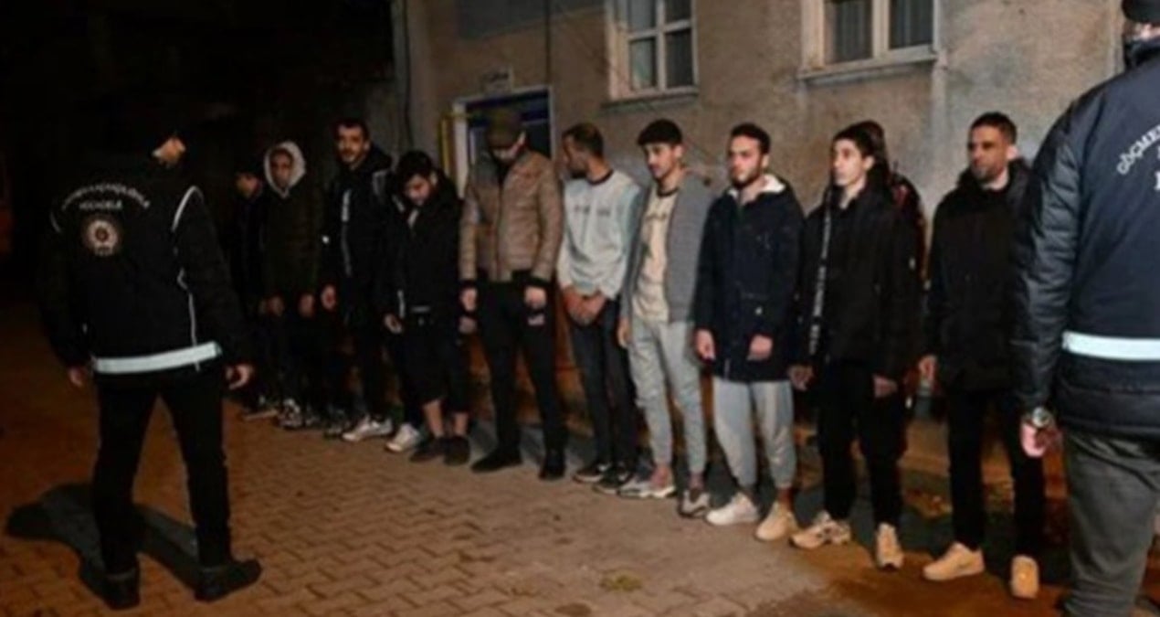 Edirne’de yasa dışı yollardan ülkeye giren 24 düzensiz göçmen yakalandı
