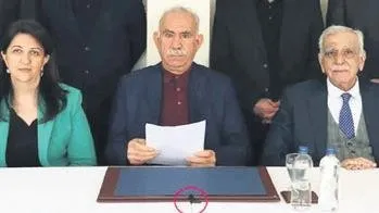 Apo benim için hâlâ bebek katilidir
